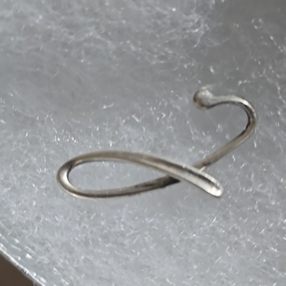 Tiffanys Elsa Peretti B Necklace Charm. - Picture 5 of 5